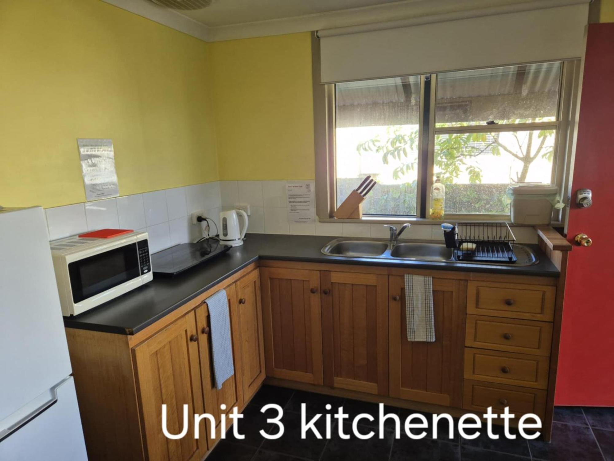 Bunbury's Most Convenient Location Extérieur photo